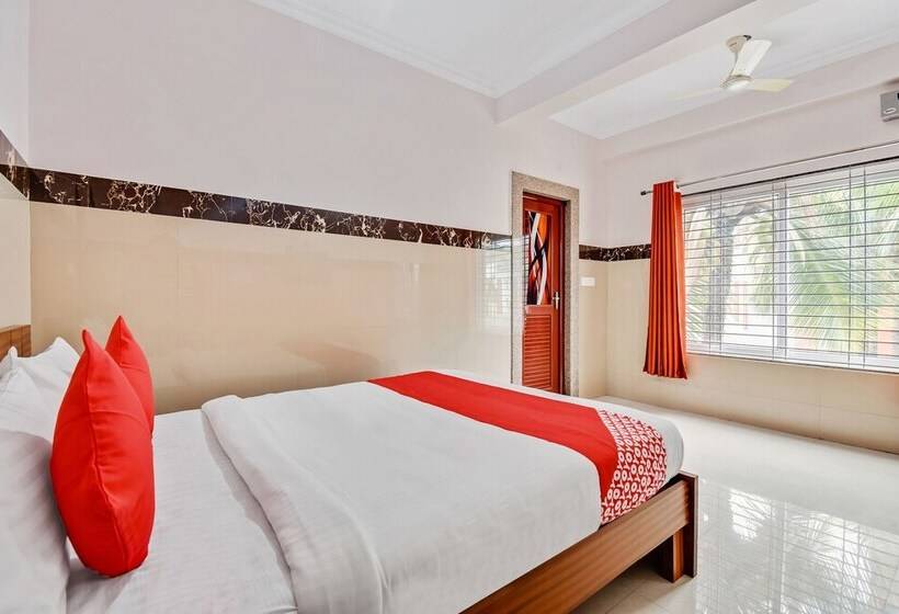 호텔 O Sri Sai Guru Comforts