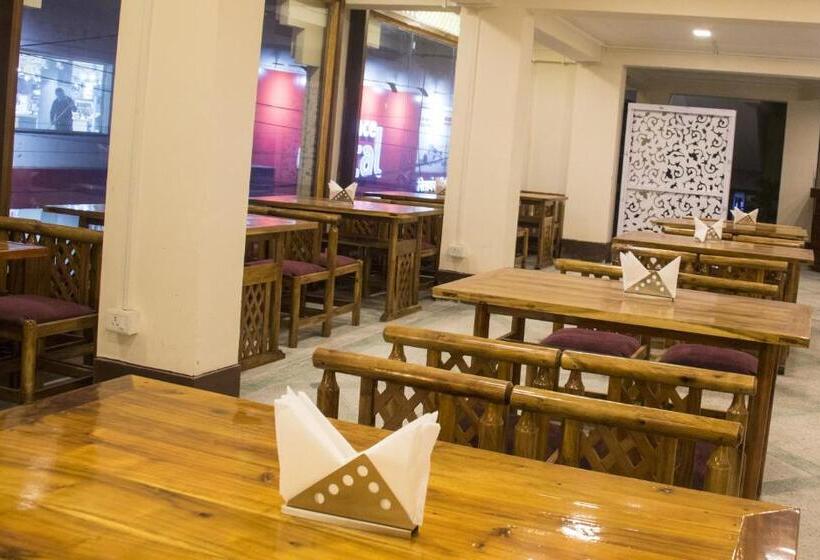 هتل Humro Himalayan Orchid