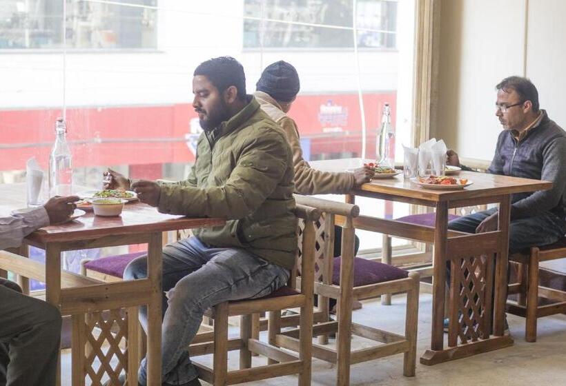 هتل Humro Himalayan Orchid