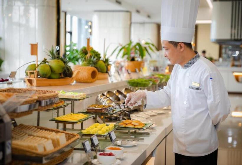 هتل Muong Thanh Grand Bai Chay