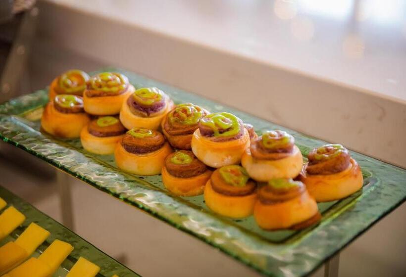 هتل Muong Thanh Grand Bai Chay