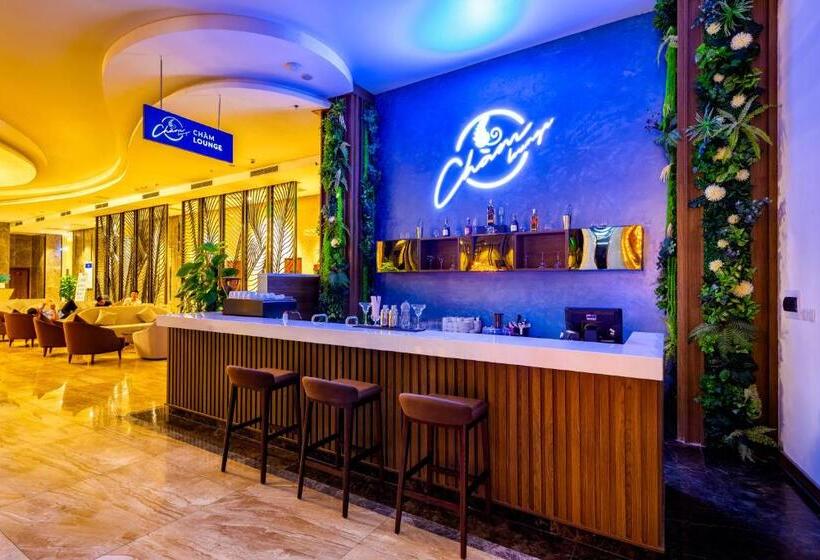 هتل Muong Thanh Grand Bai Chay