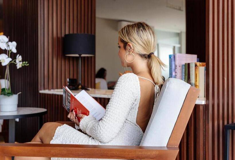 호텔 Ontico Urban Design