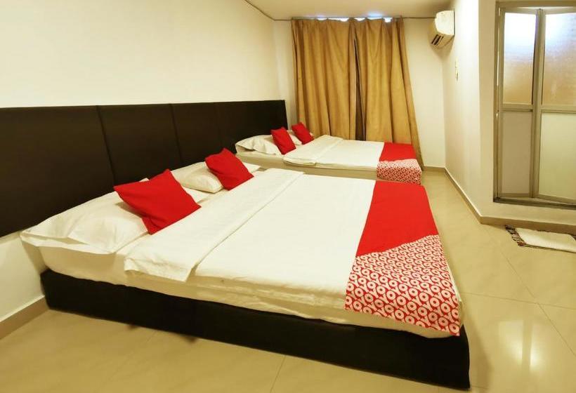 Отель Oyo 1227 Aa Inn