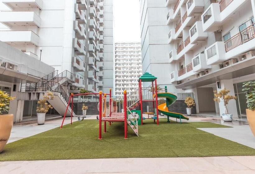 호텔 Oyo 1948 Apartement Sentul Tower