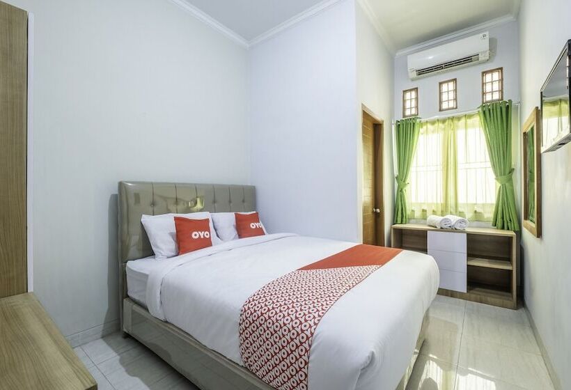 فندق Oyo 2072 Wisma Teratai