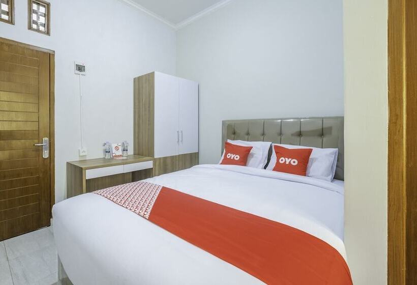 فندق Oyo 2072 Wisma Teratai