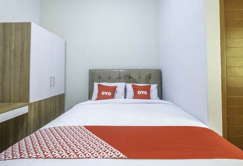 فندق Oyo 2072 Wisma Teratai