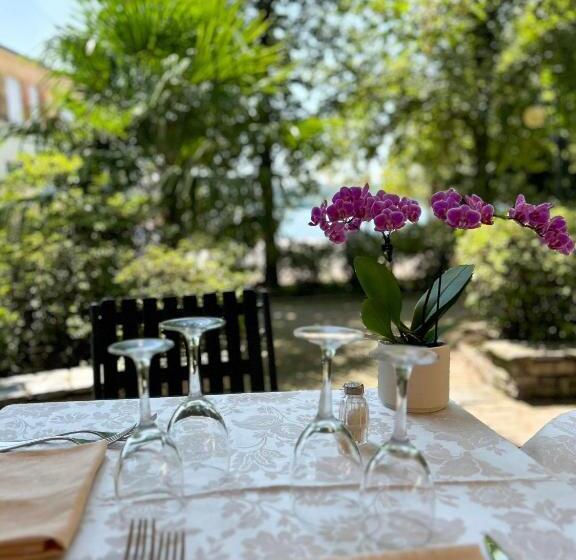 هتل Ristorante Mariuccia Varese