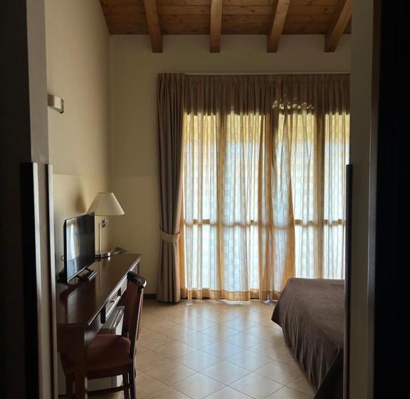 هتل Ristorante Mariuccia Varese