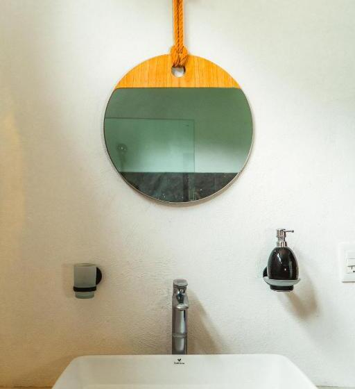 酒店 Royal Palm Bacalar Cabañas & Lagoon Club