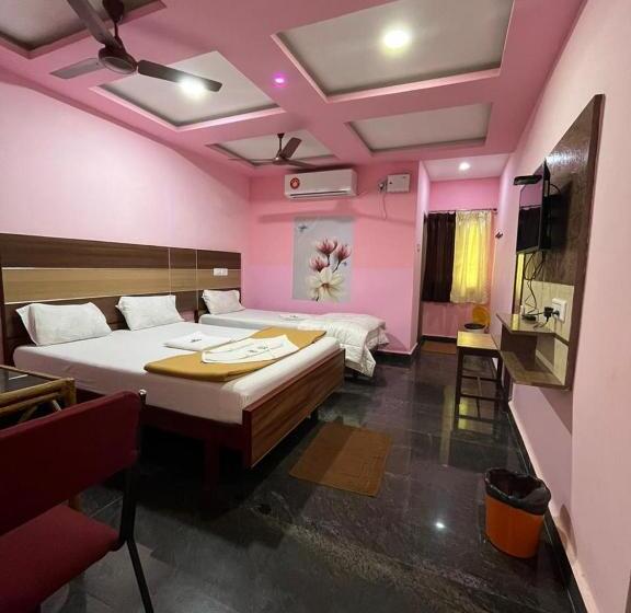 ホテル Sri Murugan Beach Paradise