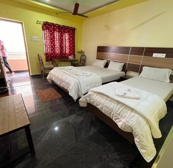 ホテル Sri Murugan Beach Paradise