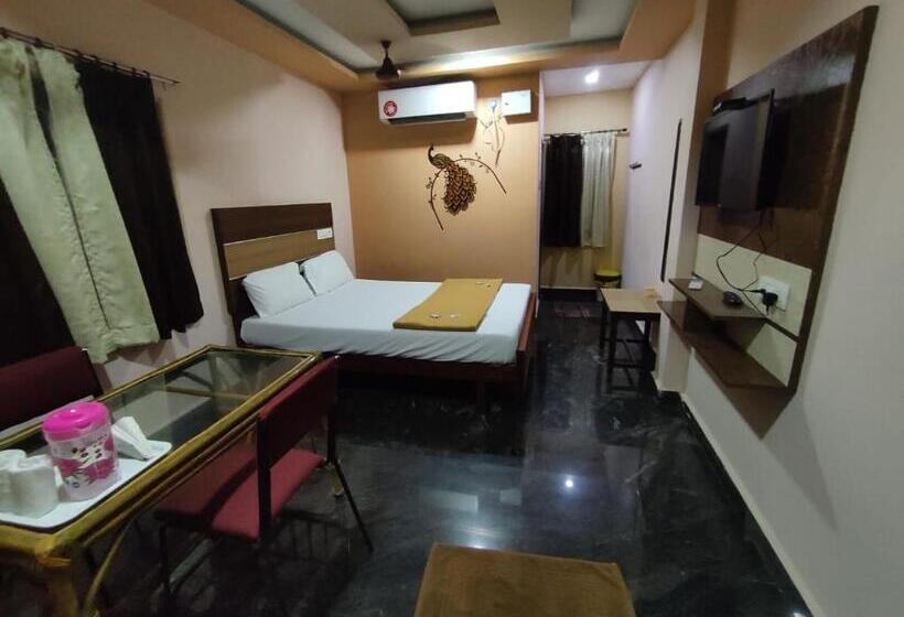 ホテル Sri Murugan Beach Paradise