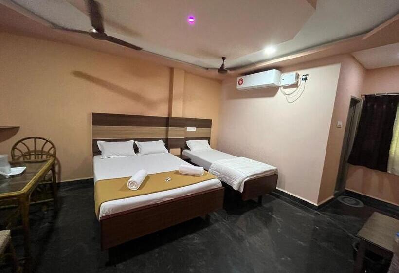 ホテル Sri Murugan Beach Paradise