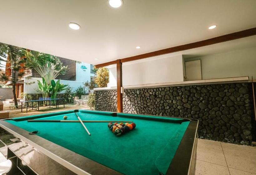 ホテル The Palms Canggu