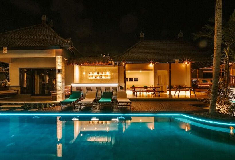ホテル The Palms Canggu