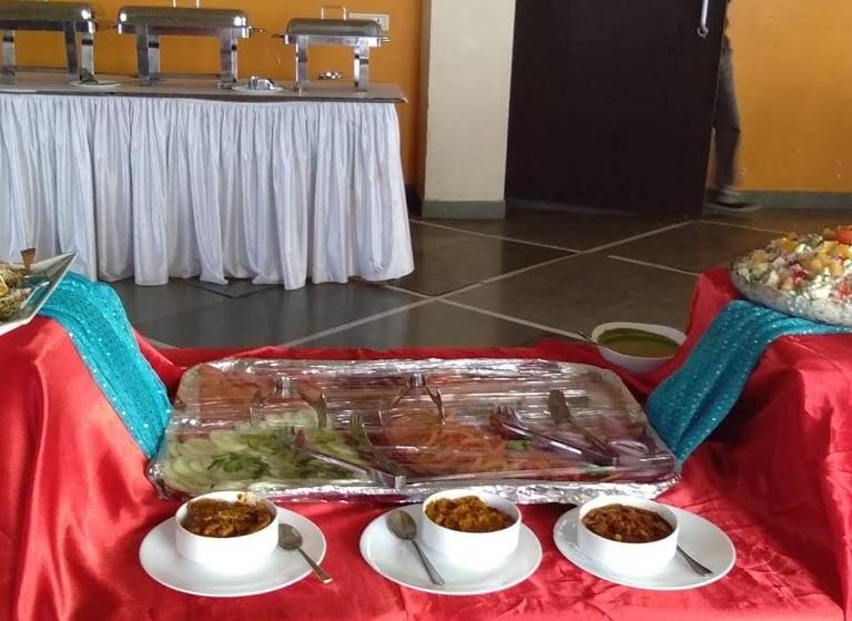 호텔 Vaibhav Highway Inn