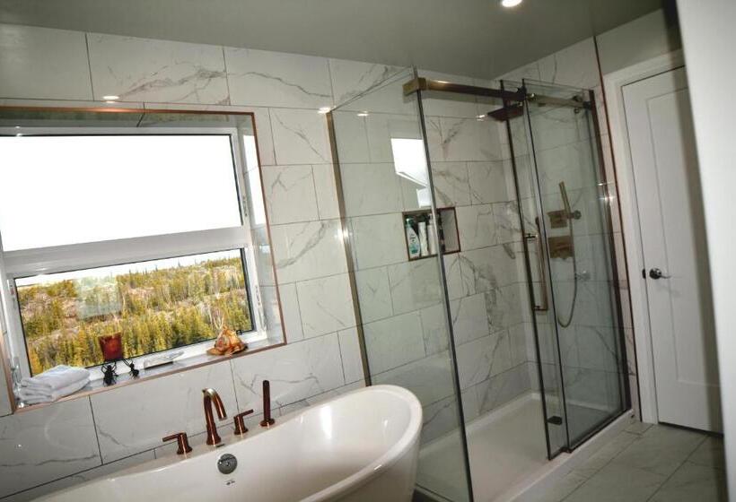 بنسيون Aurora Guest House