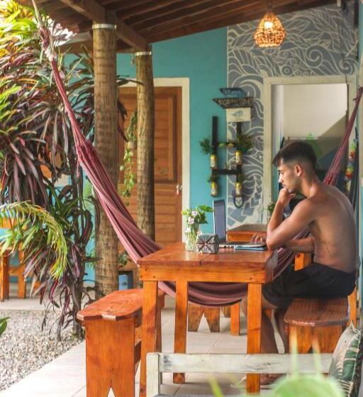 بنسيون Back To The Beach Hostel Pipa