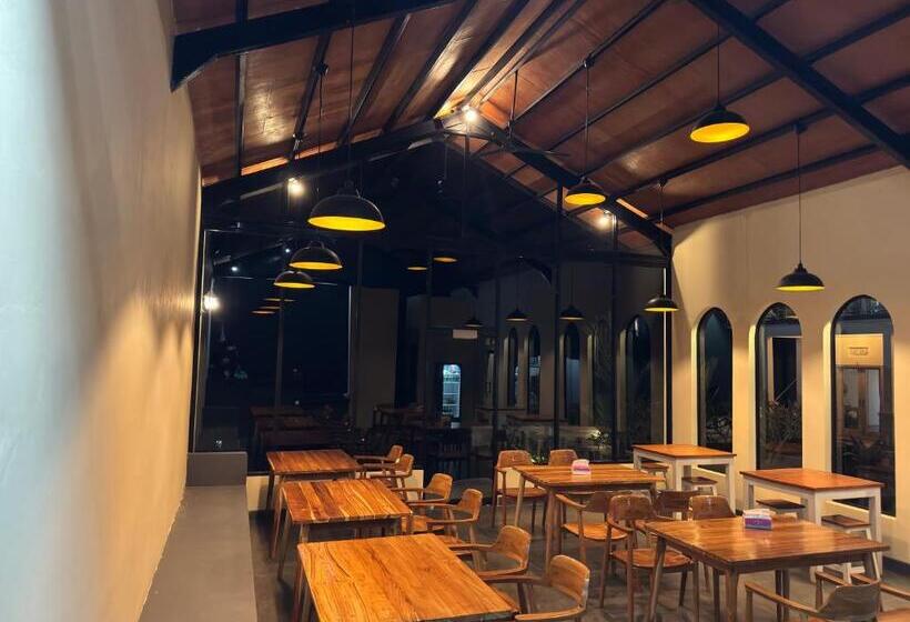 פנסיון Batur Pyramid Guesthouse