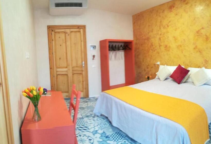 פנסיון Casa Orrù