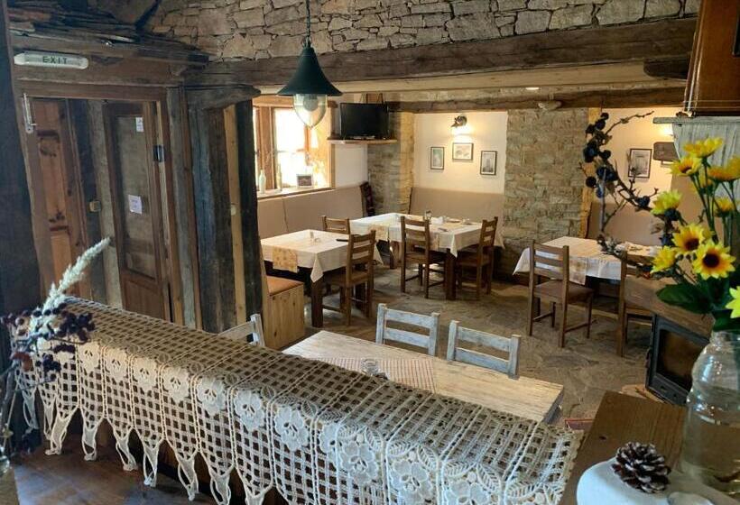 بنسيون Family Hotel Byalata Kashta