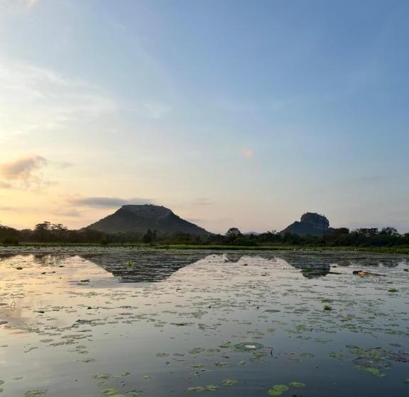 Пансион Gold Crown Residence