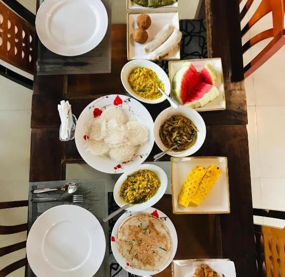 Пансион Gold Crown Residence