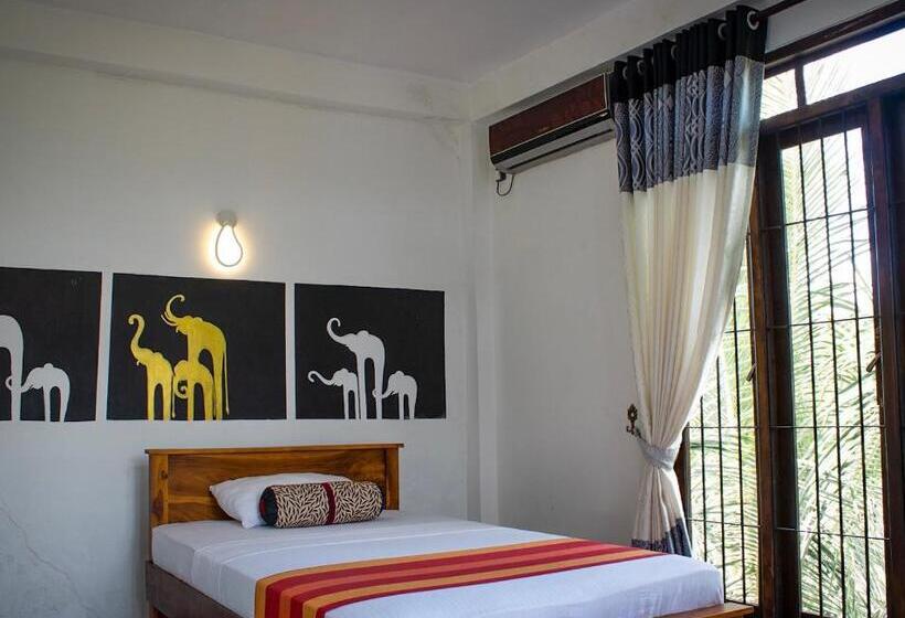 Пансион Gold Crown Residence