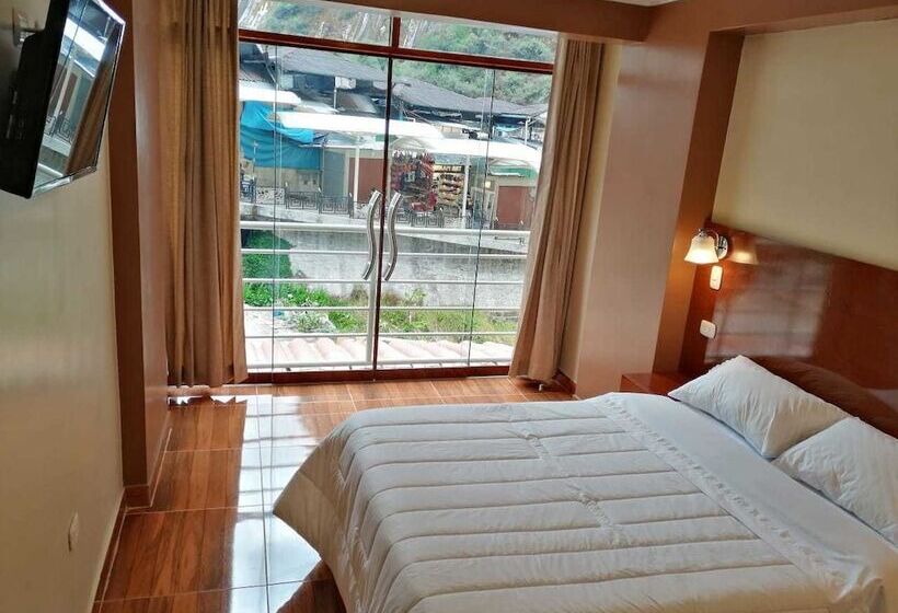 بنسيون Hs Tierra In