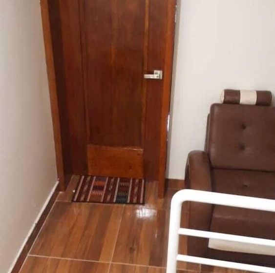 بنسيون Hs Tierra In