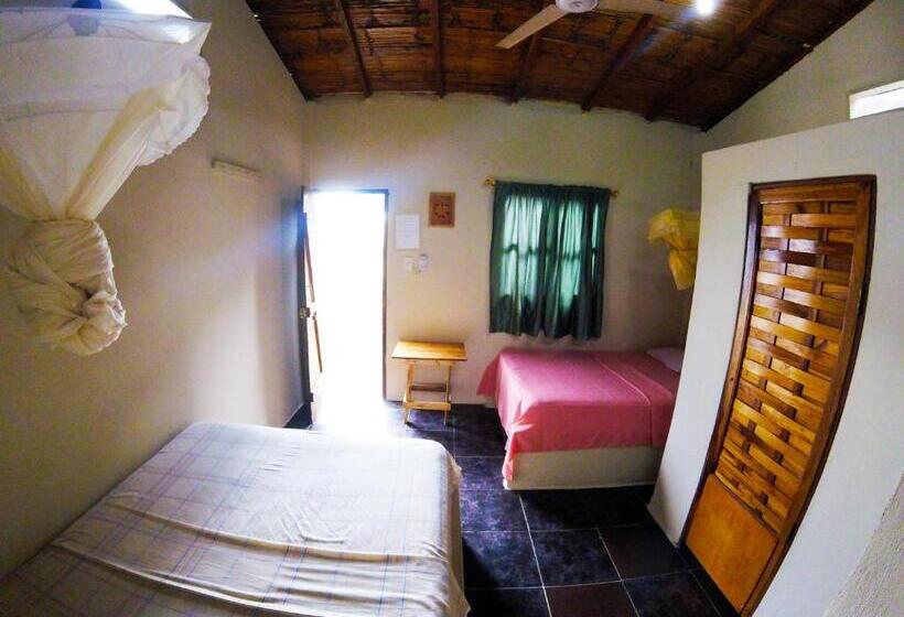 Пансион Montañita Garden Hostal