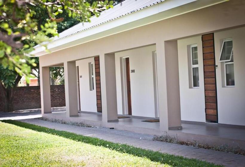 ペンション Olden Rose Place