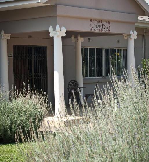 ペンション Olden Rose Place