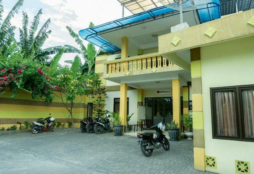 پانسیون Reddoorz @ Gatot Subroto Ende