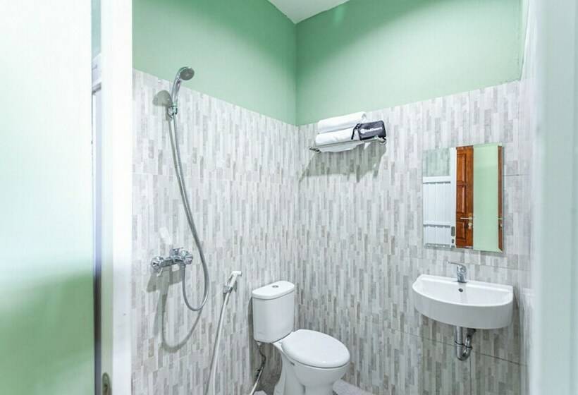 膳宿费 Reddoorz Near Puro Mangkunegaran