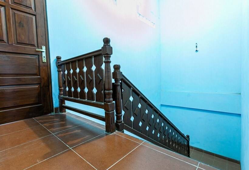 膳宿费 Reddoorz Near Puro Mangkunegaran