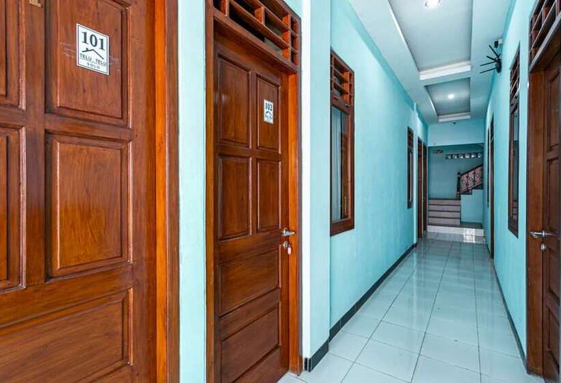 膳宿费 Reddoorz Near Puro Mangkunegaran