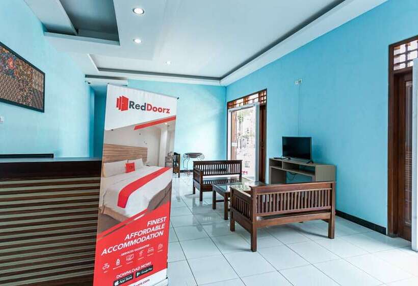 膳宿费 Reddoorz Near Puro Mangkunegaran