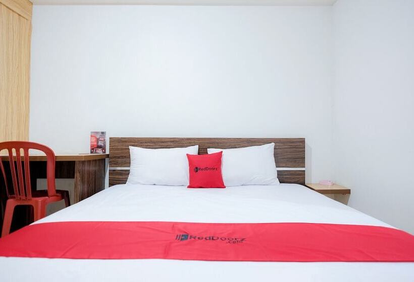 پانسیون Reddoorz Near Tugu Pers Jambi