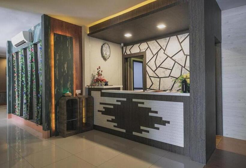 Пансион Reddoorz Plus Near Pantai Coastarina 2 Batam