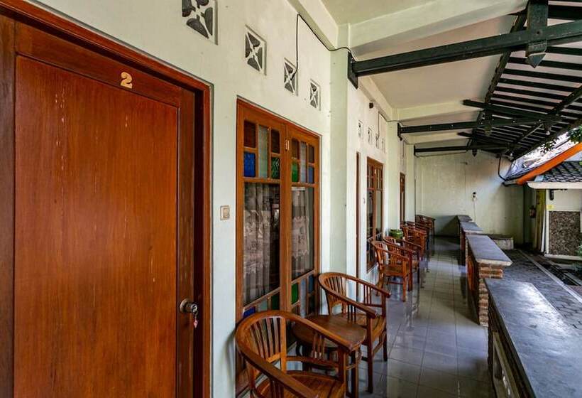 膳宿费 Reddoorz Plus Near Taman Sari 2