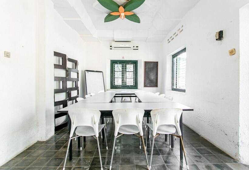 膳宿费 Reddoorz Plus Near Taman Sari 2