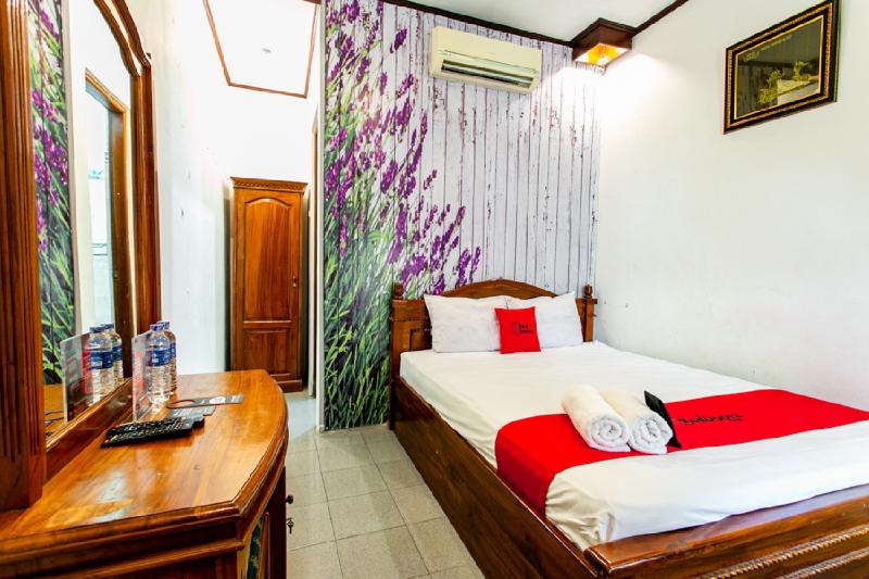 膳宿费 Reddoorz Plus Near Taman Sari 2