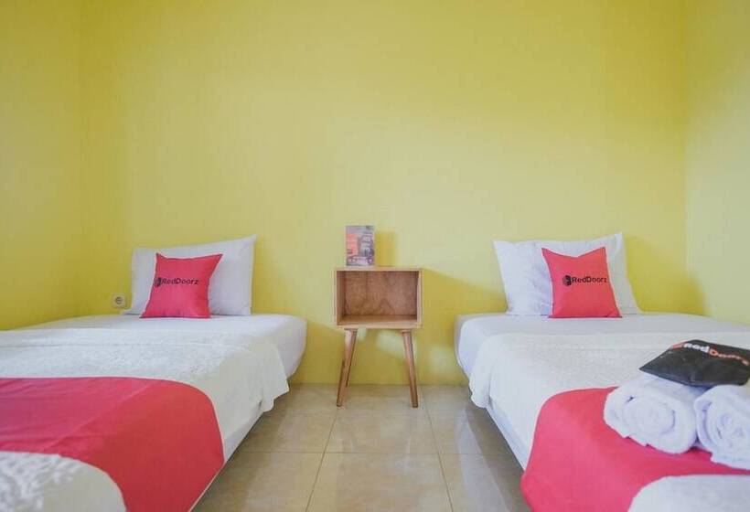 펜션 Reddoorz Syariah Near Kantor Walikota Jambi