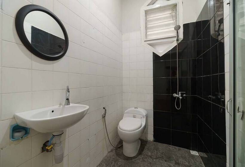 پانسیون Reddoorz Syariah Near Suzuya Mall Banda Aceh 2