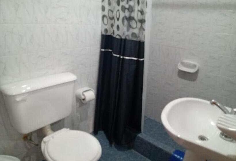 ペンション The Blue Glacier