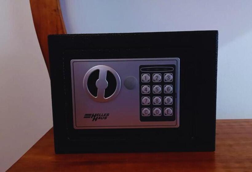 ペンション The Blue Glacier