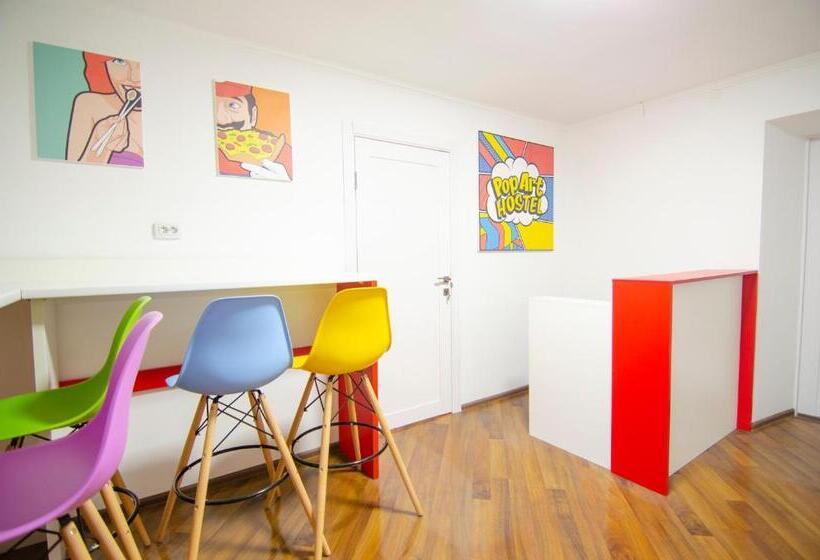 Pop Art Hostel Rynok Sq